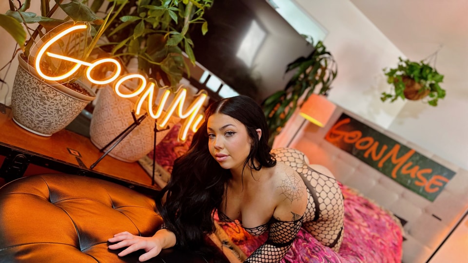 Holly Day - Multiple Loads for Super Goon Babe