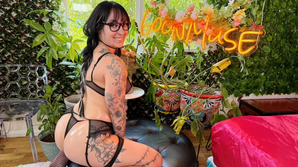 Millie Millz Gets 3 Cum Loads!
